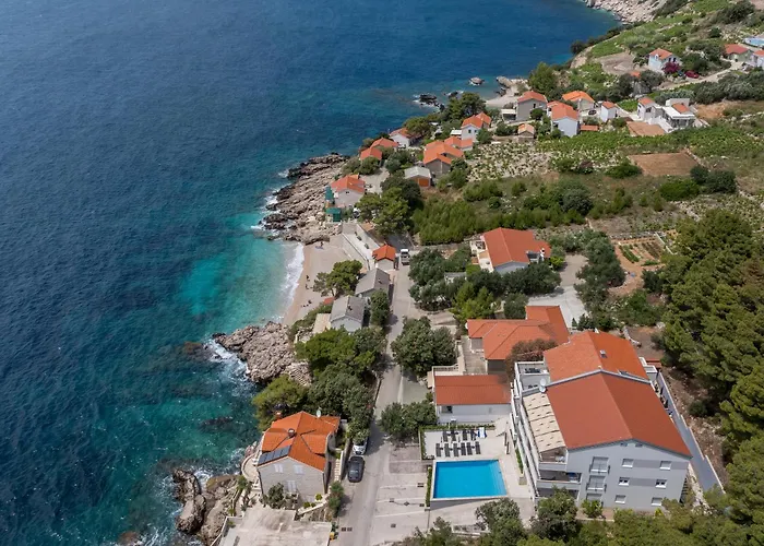 Nikolica Apartments Peljesac