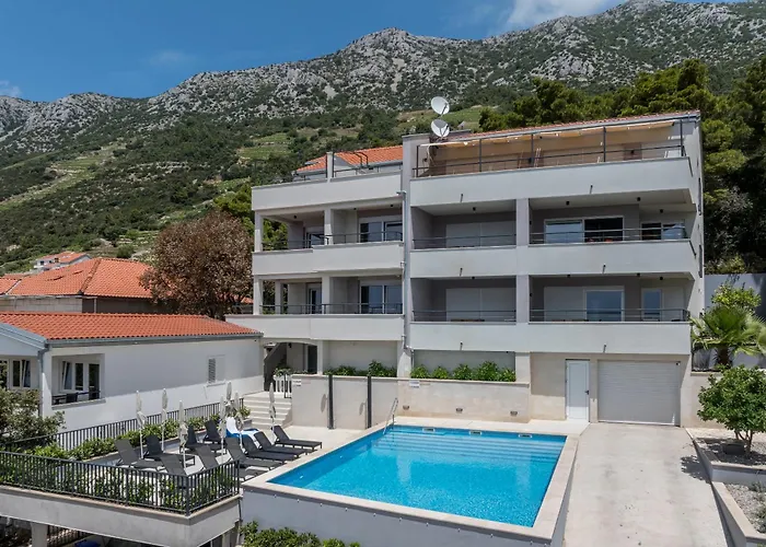 Nikolica Apartments Peljesac